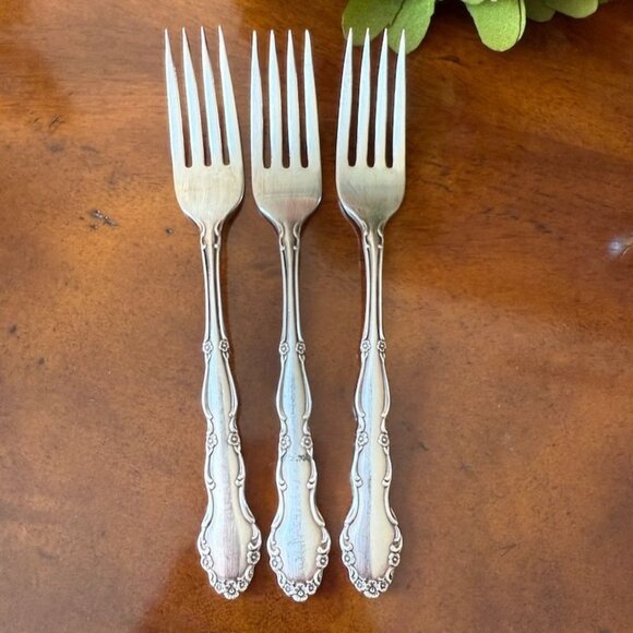 Vintage Set Of 3 Oneida Flirtation Silverplate Forks 1881 Rogers Flatware 7-1/4" - Picture 1 of 9